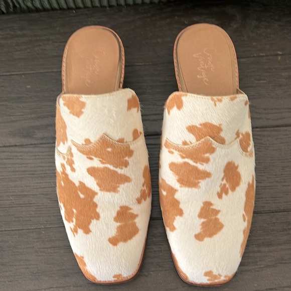 Crown Vintage Mule Slides with Cow Hair - Picture 5 of 7